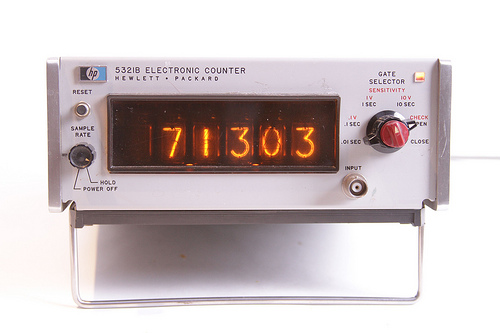 Nixie Clock Frequency Counter