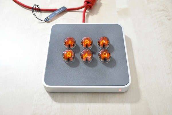 Apple TV Nixie Clock