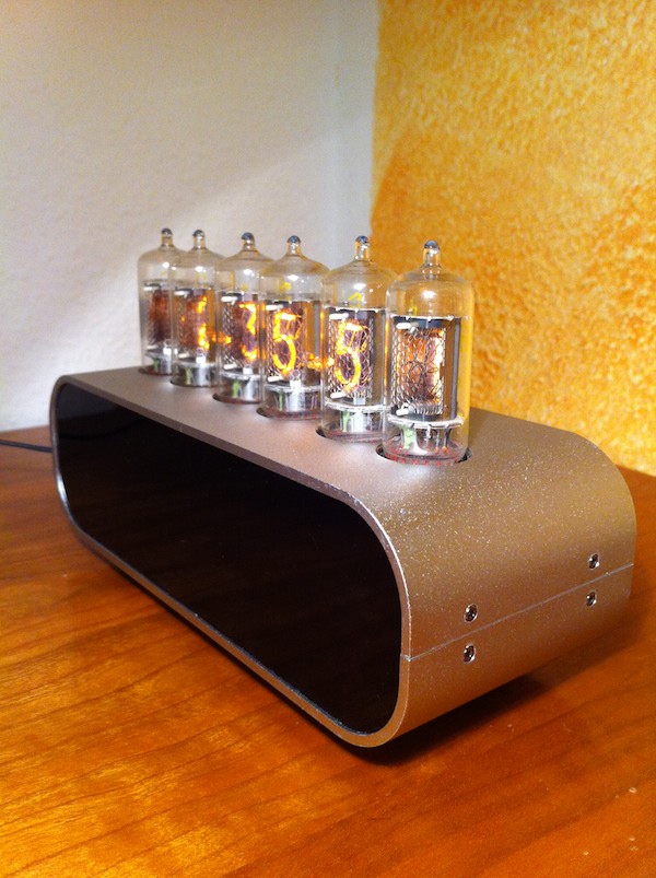 RFT Z5700M Nixie Clock