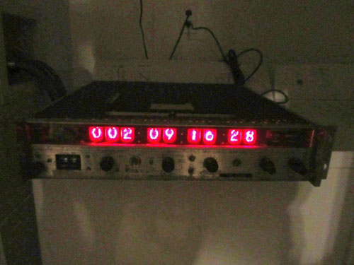 datum lab nixie clock time code generator
